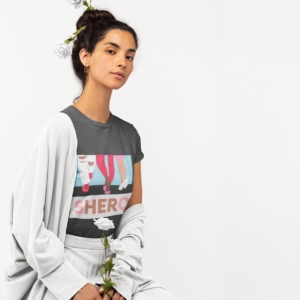 monochromatic-t-shirt-of-a-woman-holding-some-roses-32784